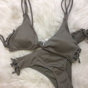 Kensie Ribbed Bikini Set | Size Medium